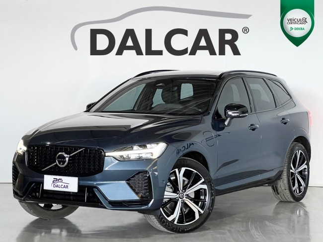 VOLVO XC60 T8 ULTIMATE DARK